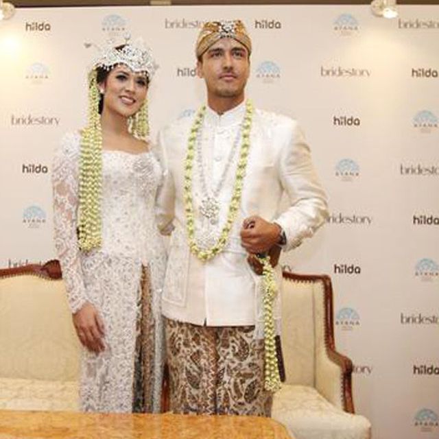 Detail Foto Pernikahan Raisa Dan Hamish Nomer 11