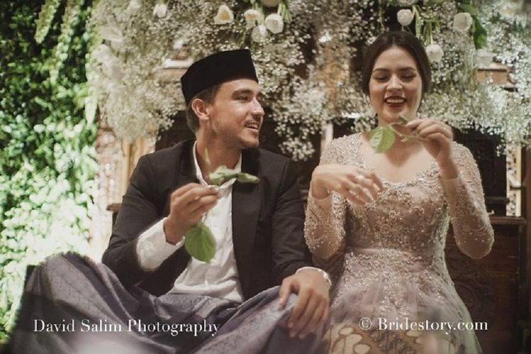 Detail Foto Pernikahan Raisa Dan Hamish Nomer 14