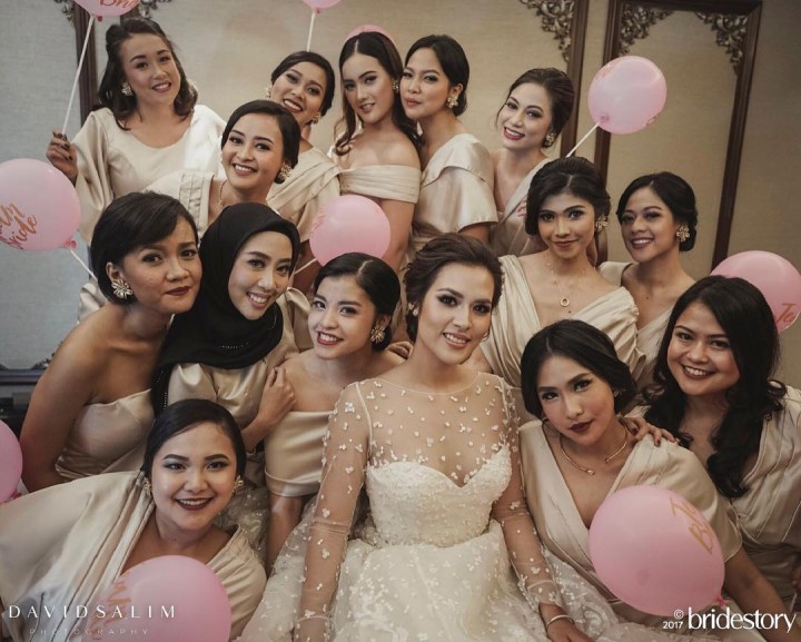 Detail Foto Pernikahan Raisa Dan Hamish Nomer 46