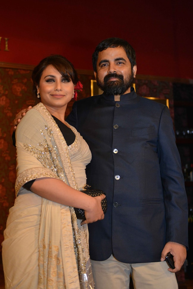 Detail Foto Pernikahan Rani Mukherjee Nomer 13