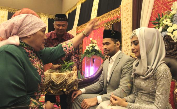 Detail Foto Pernikahan Shireen Sungkar Nomer 14