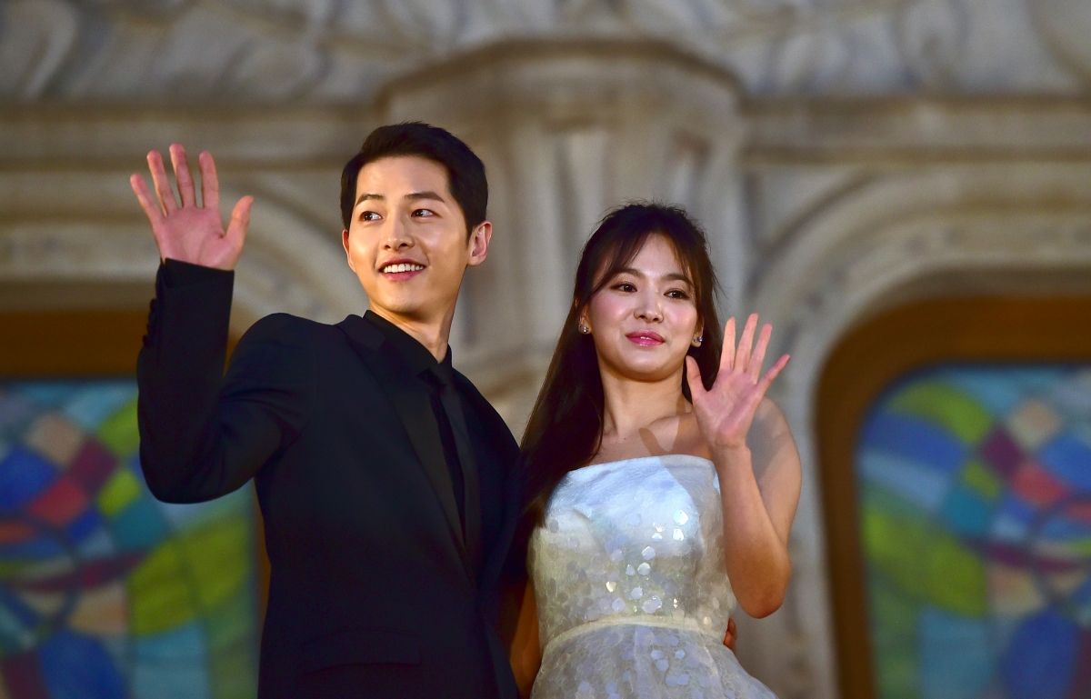 Detail Foto Pernikahan Song Joong Ki Dan Song Hye Kyo Nomer 25