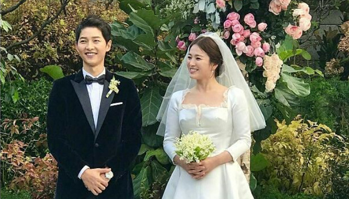 Detail Foto Pernikahan Song Joong Ki Dan Song Hye Kyo Nomer 28