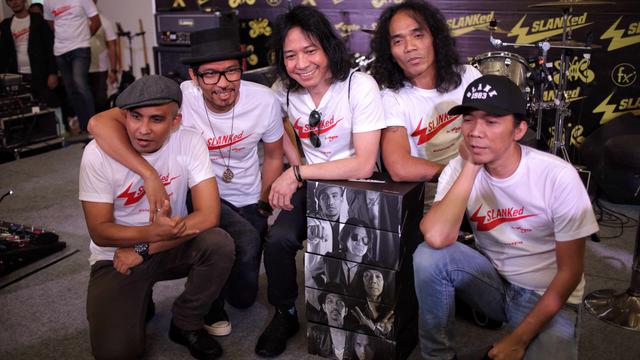 Detail Foto Personil Slank Nomer 28