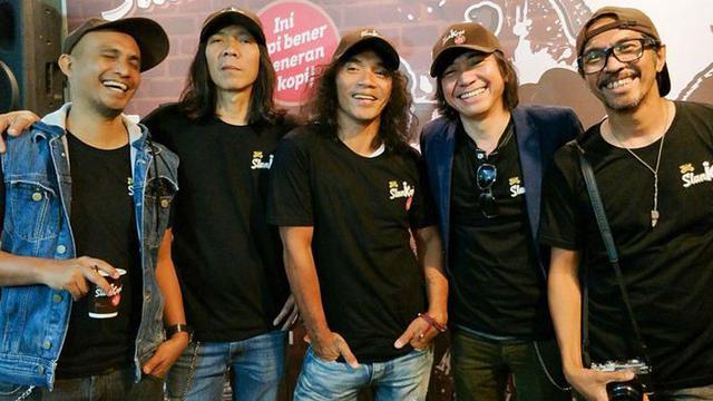 Detail Foto Personil Slank Nomer 4