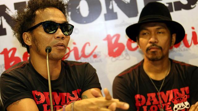 Detail Foto Personil Slank Nomer 51