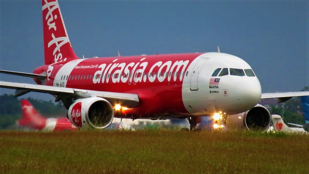 Detail Foto Pesawat Air Asia Nomer 5