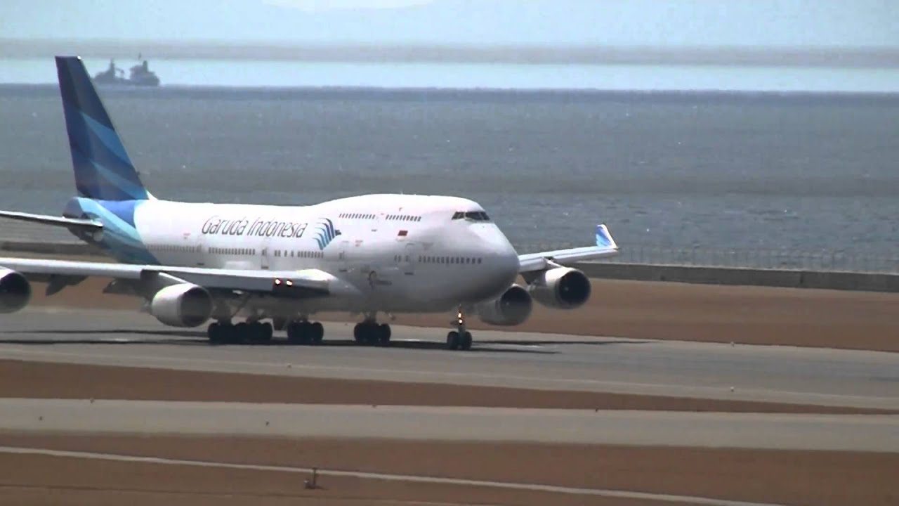 Detail Foto Pesawat Garuda Boeing 747 Nomer 2