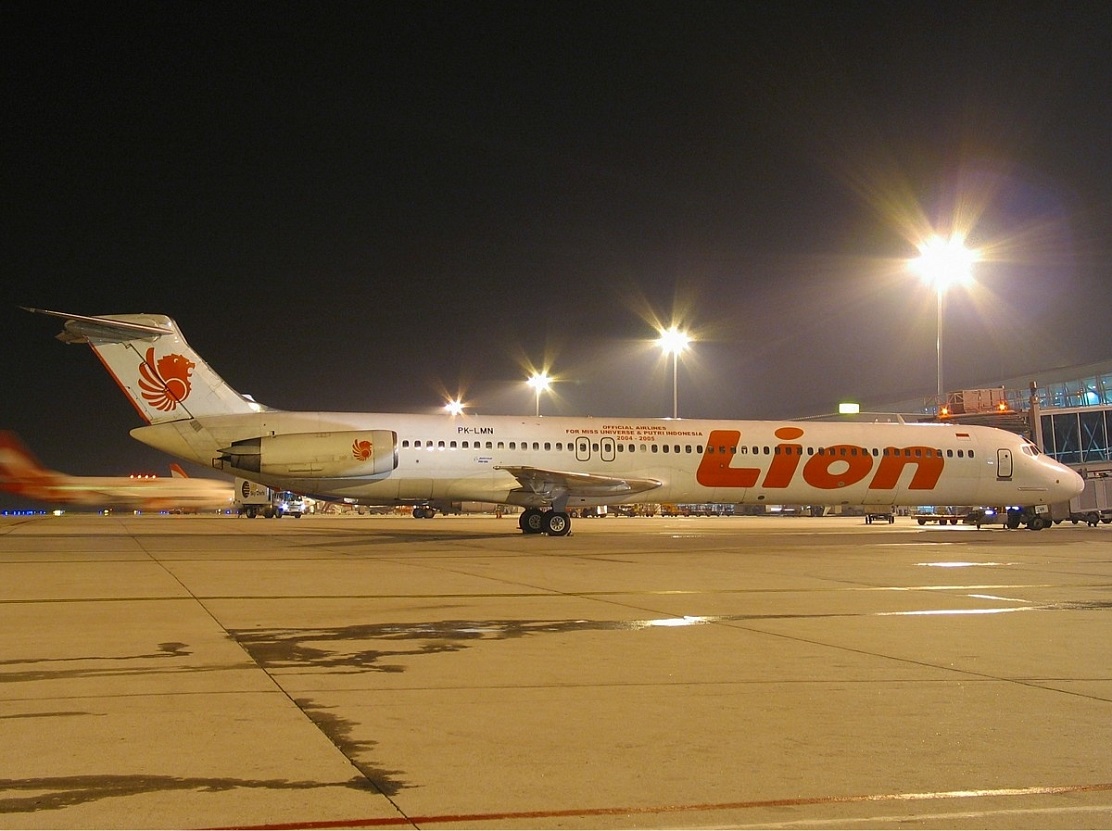 Detail Foto Pesawat Lion Air Di Bandara Nomer 38