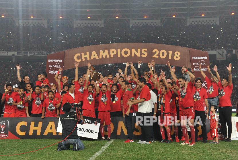 Detail Foto Piala Presiden 2018 Nomer 18