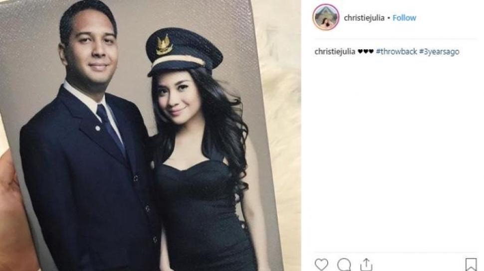 Detail Foto Pilot Ganteng Nomer 30