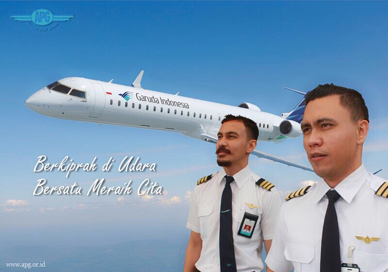 Detail Foto Pilot Garuda Indonesia Nomer 21