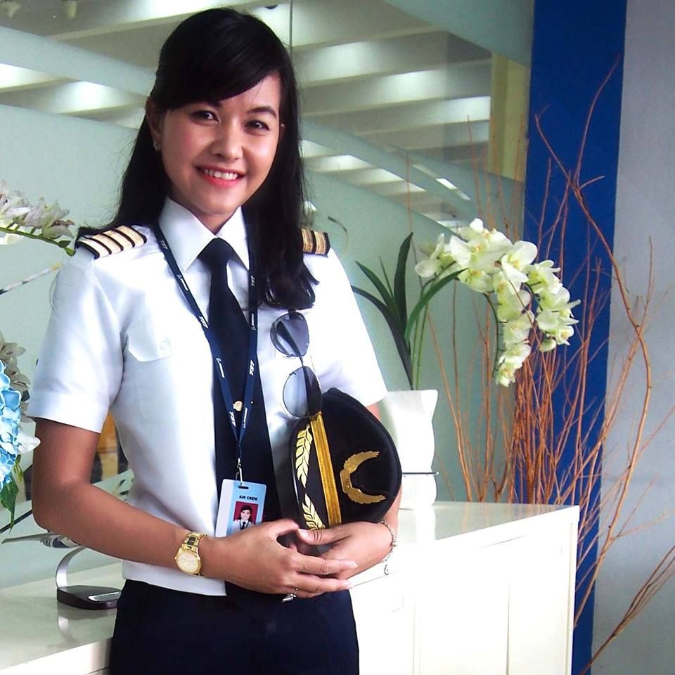 Detail Foto Pilot Garuda Indonesia Nomer 39