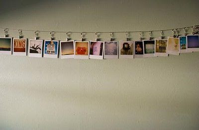 Detail Foto Polaroid Di Kamar Nomer 45