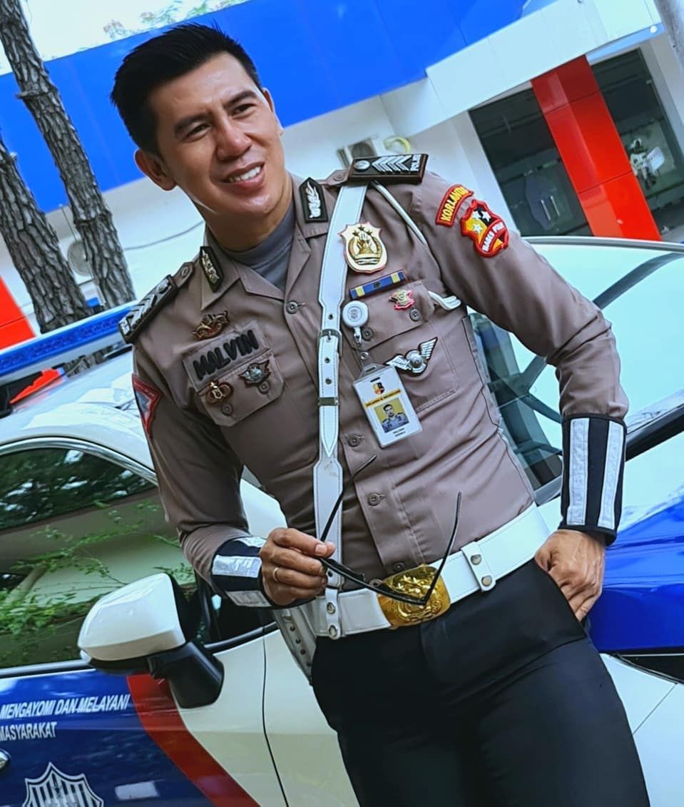 Detail Foto Polisi Keren Di Indonesia Nomer 26