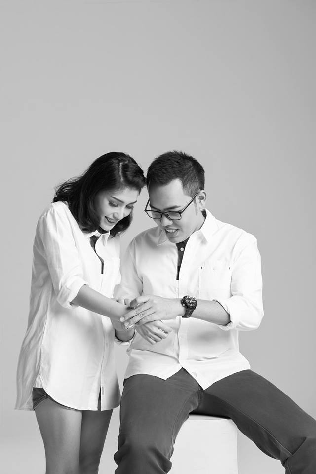 Detail Foto Pre Wedding Black And White Nomer 43