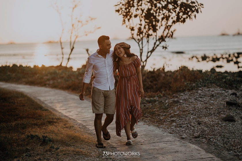 Detail Foto Pre Wedding Di Pantai Nomer 43