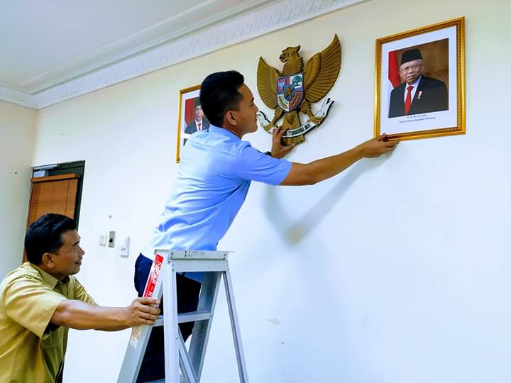 Detail Foto Presiden Di Dinding Nomer 12