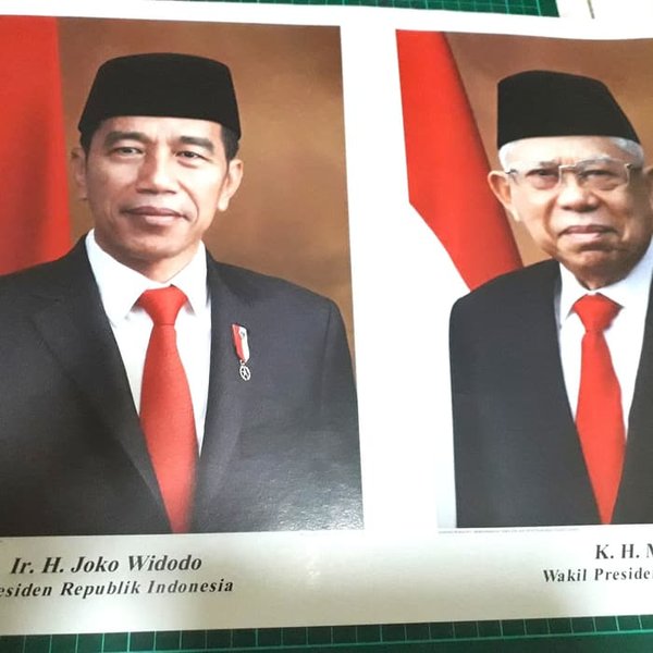 Detail Foto Presiden Di Dinding Nomer 31