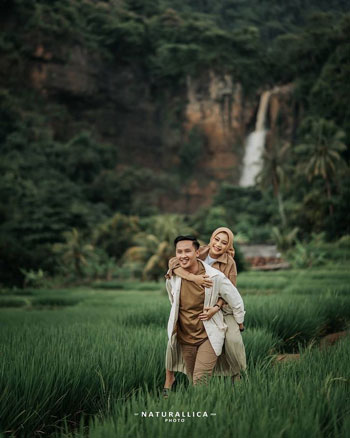 Detail Foto Prewed Casual Outdoor Nomer 37