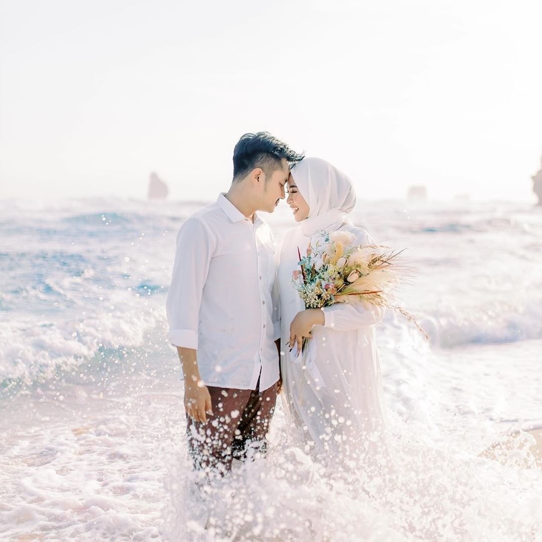 Detail Foto Prewed Pantai Nomer 7