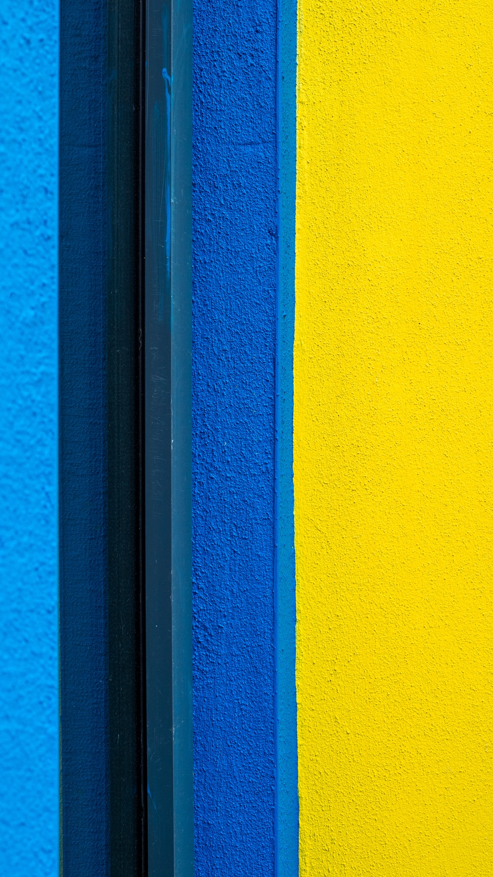 Detail Blue Yellow Wallpaper Nomer 2