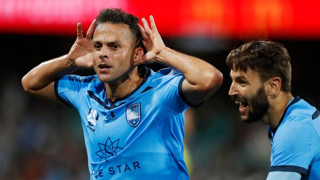 Detail Bobo Sydney Fc Nomer 11