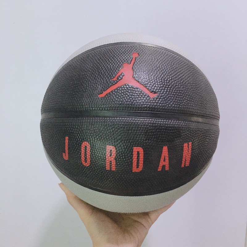 Detail Bola Basket Spalding Hitam Nomer 44