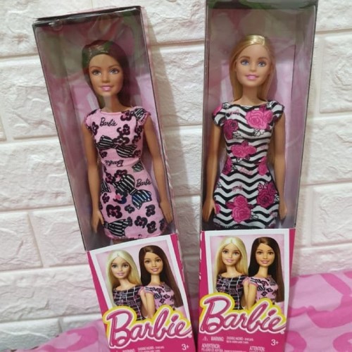 Detail Boneka Barbie Asli Nomer 45