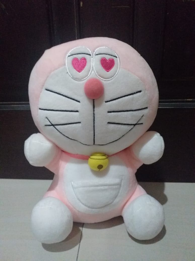 Detail Boneka Doraemon Pink Nomer 15