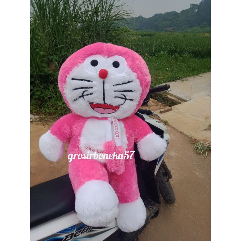 Detail Boneka Doraemon Pink Nomer 17