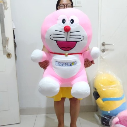 Detail Boneka Doraemon Pink Nomer 3