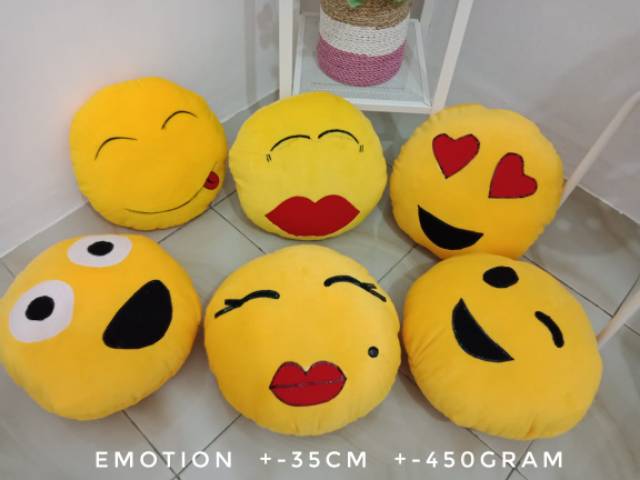 Detail Boneka Emoticon Dari Kain Flanel Nomer 29