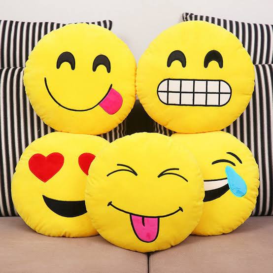 Detail Boneka Emoticon Dari Kain Flanel Nomer 6