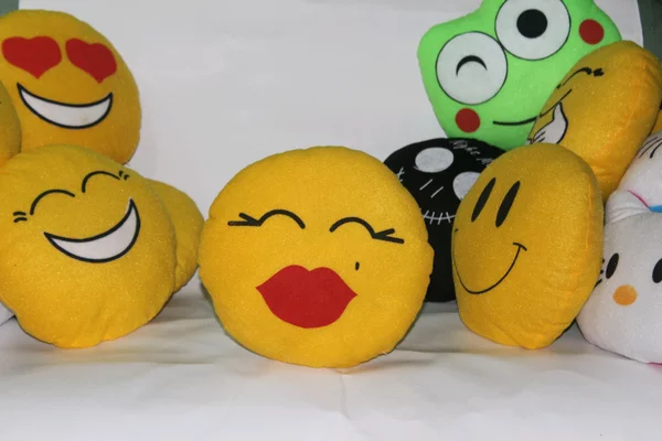 Detail Boneka Emoticon Dari Kain Flanel Nomer 53