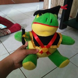 Detail Boneka Keroppi Wisuda Nomer 46