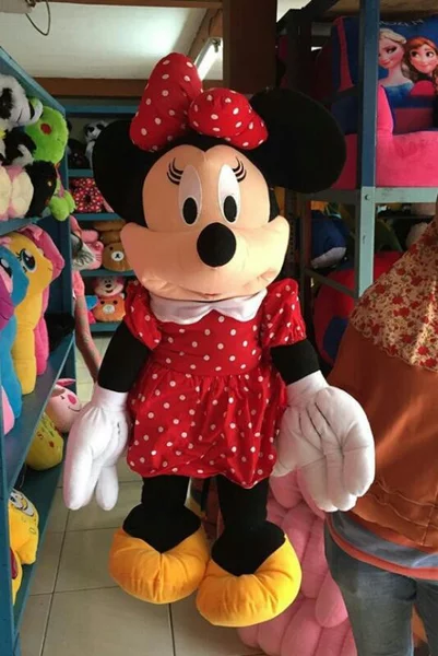 Detail Boneka Mickey Mouse Besar Nomer 17