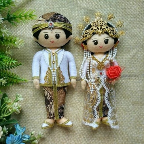 Detail Boneka Pengantin Flanel Nomer 3