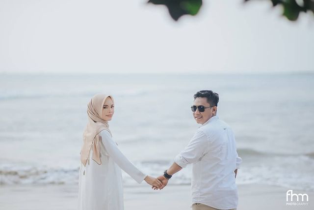 Detail Foto Prewedding Baju Putih Nomer 11