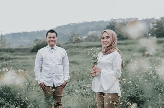 Detail Foto Prewedding Baju Putih Nomer 21