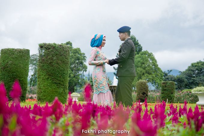 Detail Foto Prewedding Brimob Nomer 13