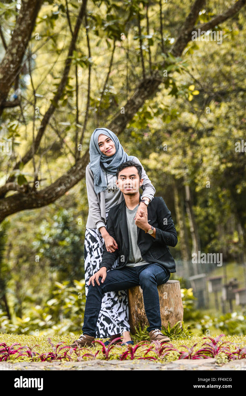 Detail Foto Prewedding Casual Hijab Nomer 26