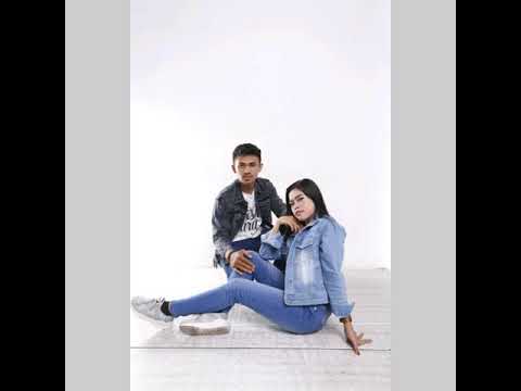 Detail Foto Prewedding Casual Indoor Nomer 37