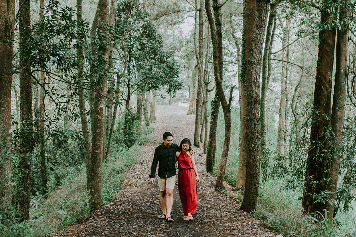 Detail Foto Prewedding Di Hutan Nomer 31