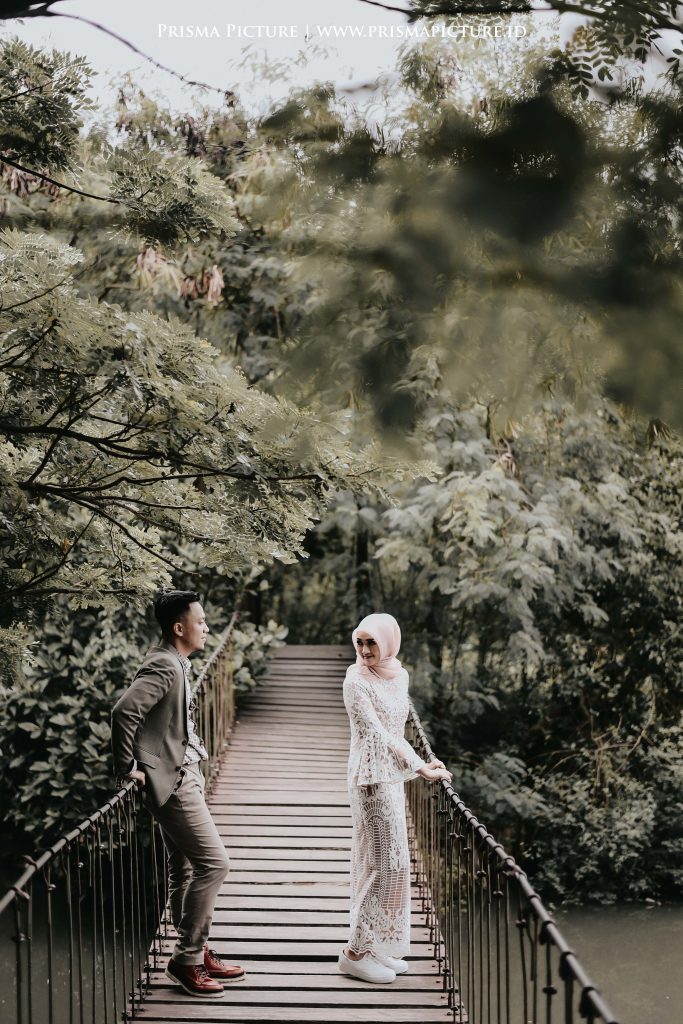 Detail Foto Prewedding Di Hutan Nomer 37