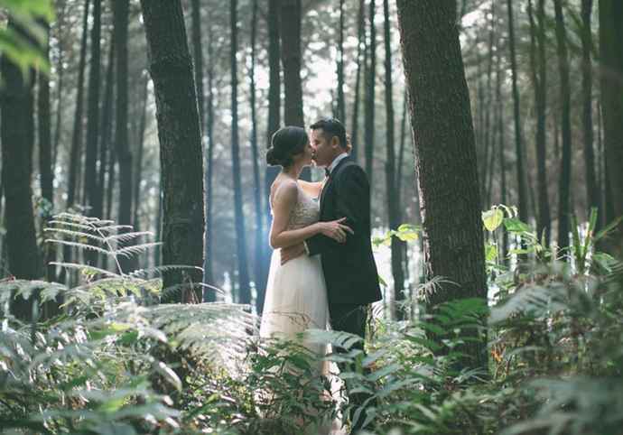 Detail Foto Prewedding Di Hutan Nomer 43