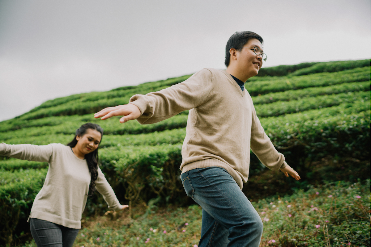 Detail Foto Prewedding Di Kebun Teh Nomer 15