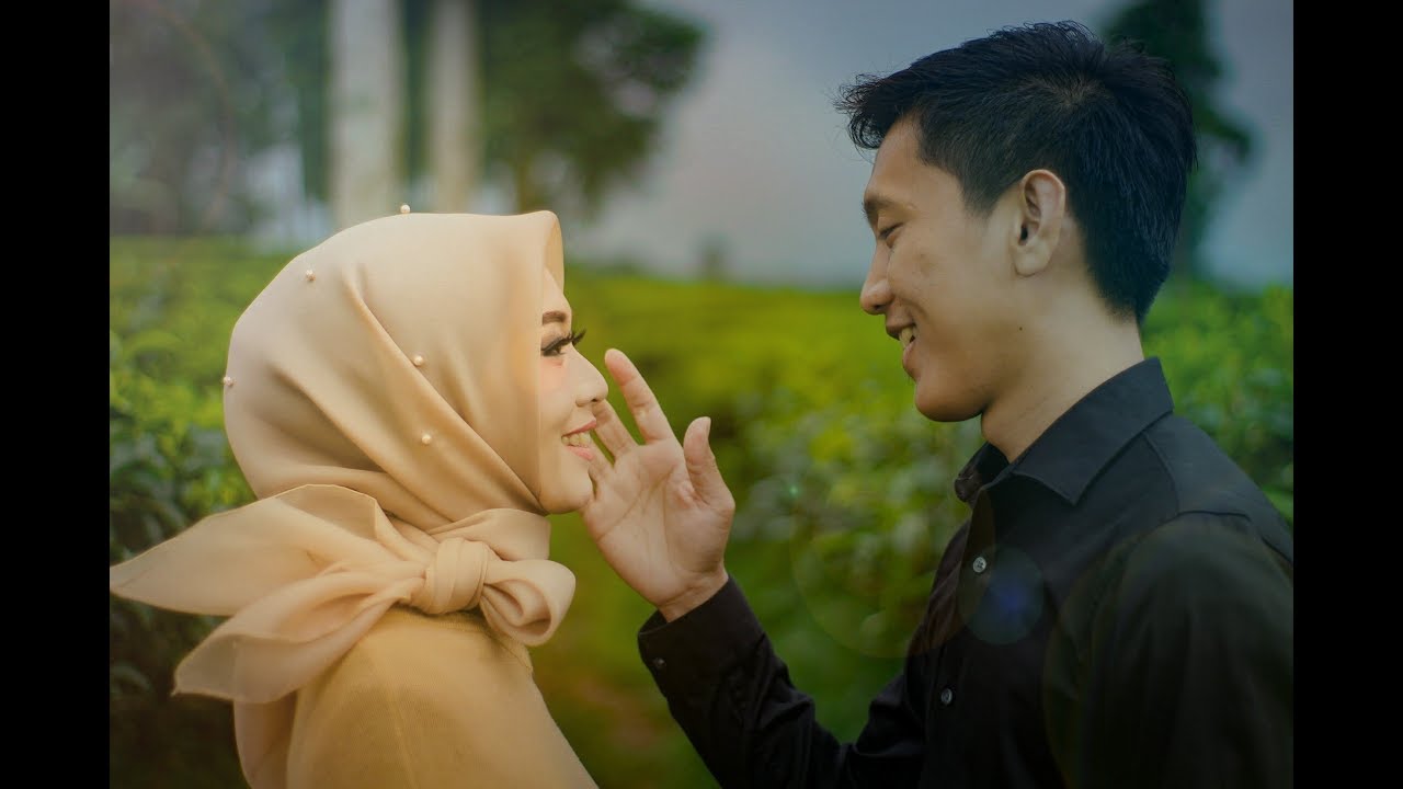 Detail Foto Prewedding Di Kebun Teh Nomer 52