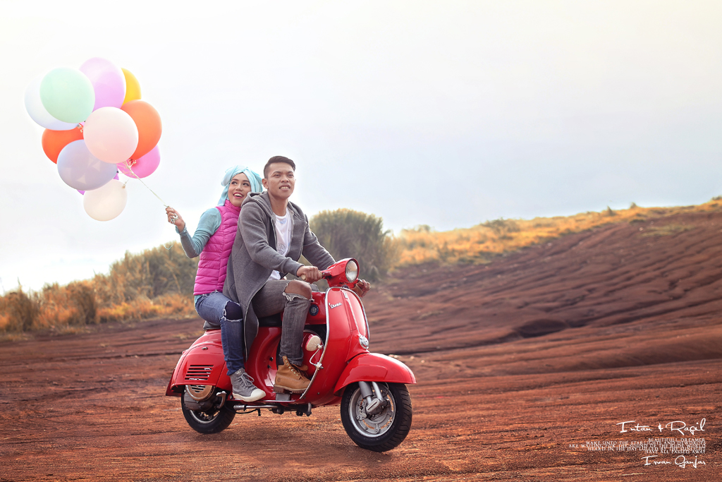 Detail Foto Prewedding Di Motor Nomer 20