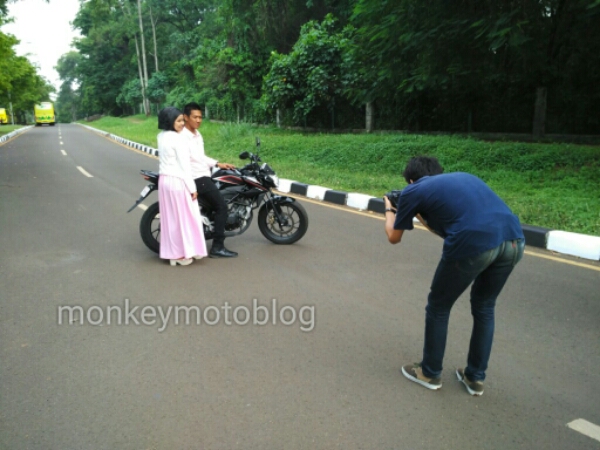 Detail Foto Prewedding Di Motor Nomer 46